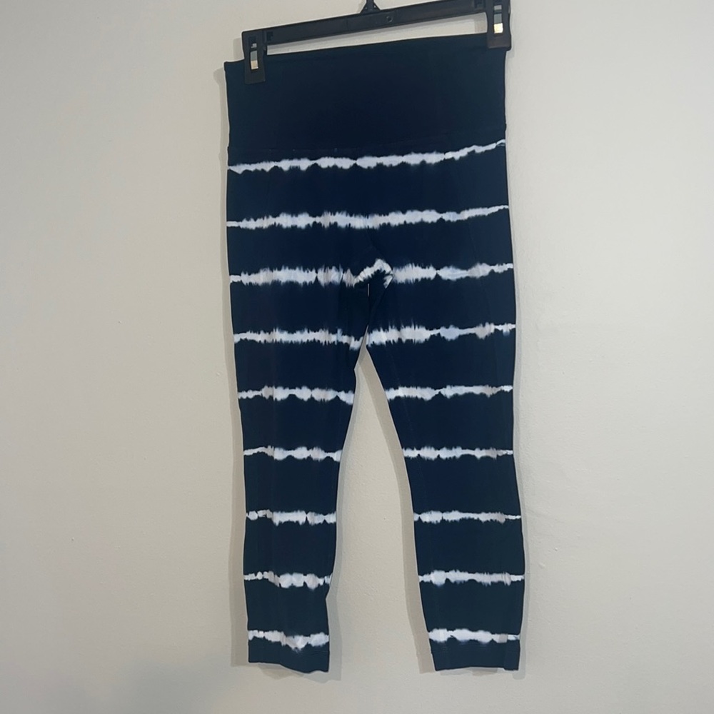 Women’s Athleta crop leggings, size S, excellent condition